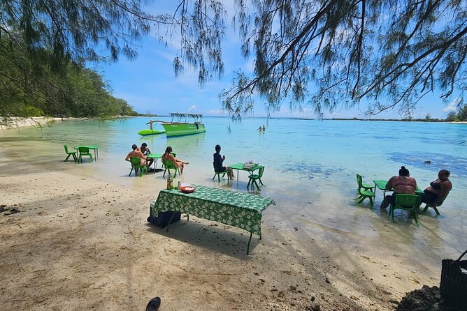 Activity/Excursion Lagoon Tour to Moorea by Canoe 6 hours - Why this Moorea lagoon canoe day works better than the big-boat version