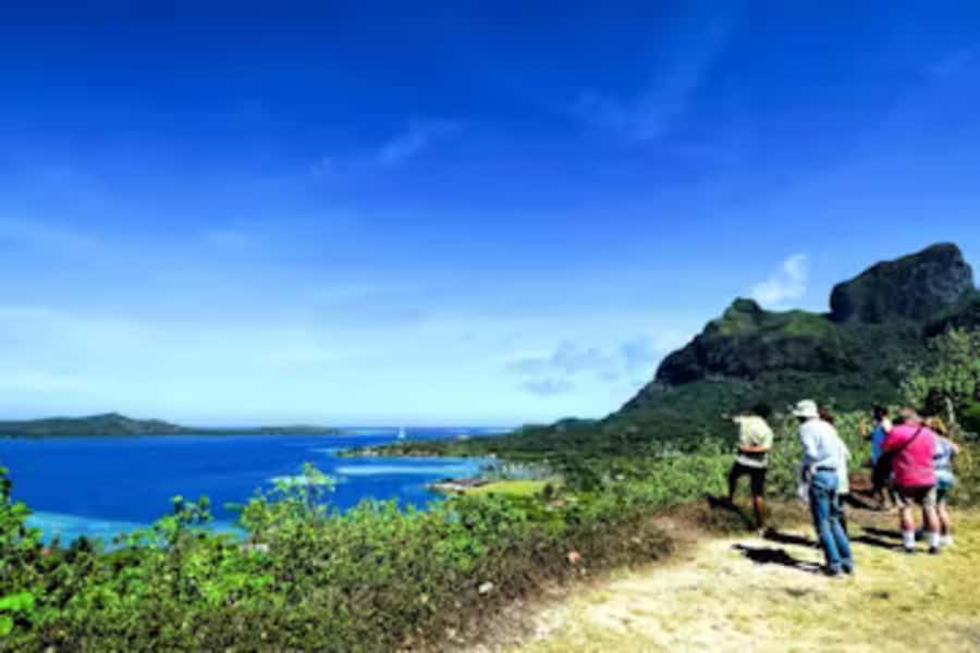 Bora Bora: 4WD History & Culture Tour - Ancient Tahitian temple legends around 1,000 AD