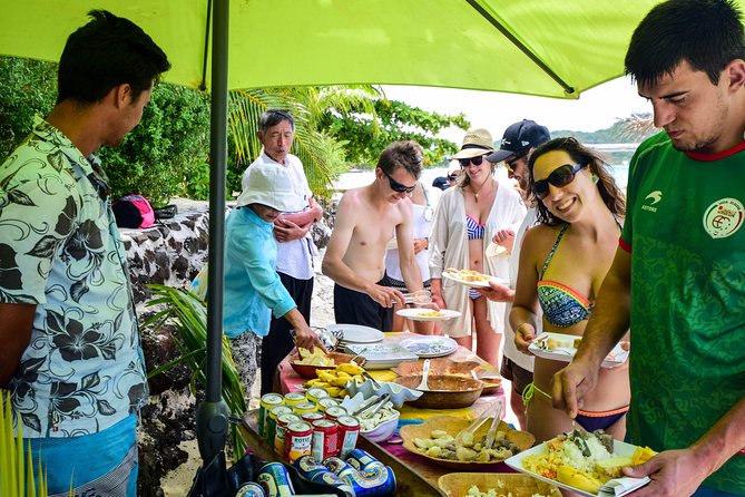 Bora Bora Combo Tour: Lagoon Cruise and 4WD Tour Including Snorkeling - Craft stops and fruit breaks: coconut oil, tie-dye sarongs, and a sense of place