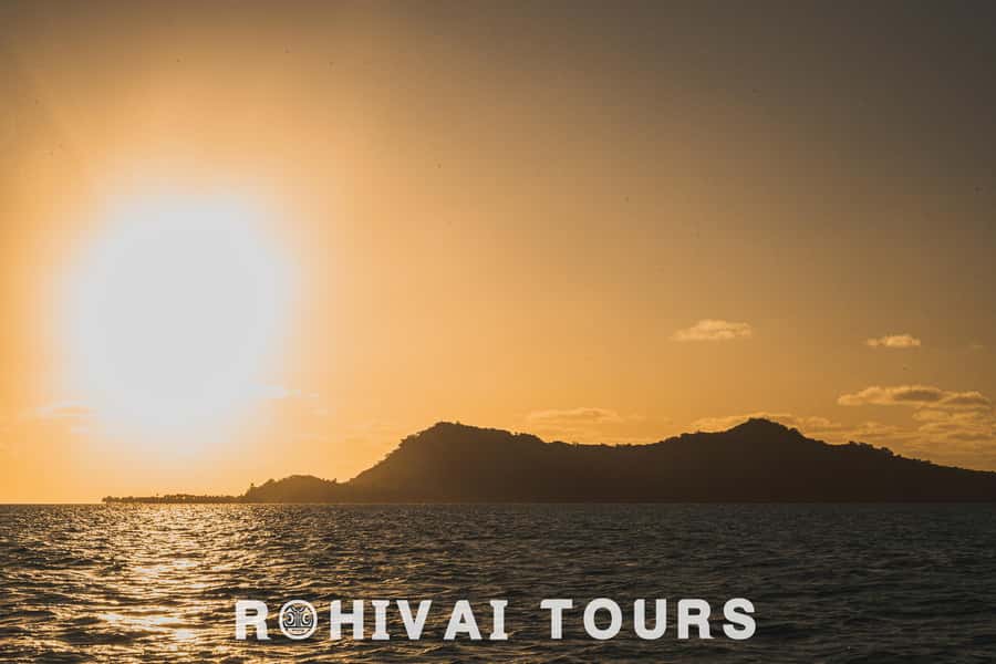 Bora Bora: Private Sunset cruise on the lagoon - Where the evening starts, hotel pier pickup in Bora Bora