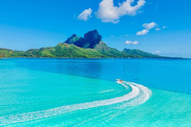 Crazyseahorseborabora Comfortable boat , sensational snorkeling . - Comfort on a fast jet boat: when it is great, and when to think twice