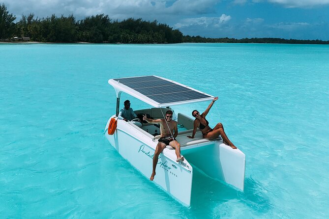 Discover the black pearl in Bora Bora - Who this Bora Bora pearl farm tour suits best