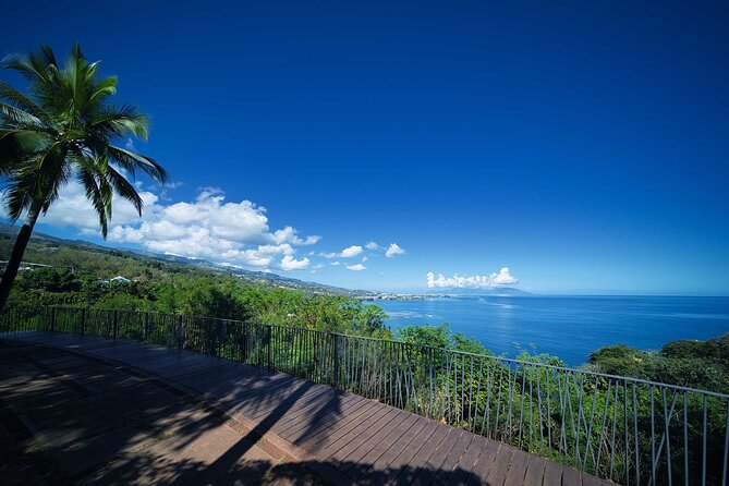 Discovering the emblematic sites of Tahiti - Pointe Vénus and Arahoho Blowhole: Where the Ocean Puts on a Show