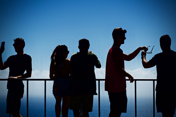 Enjoy Moorea Private day tour - The Short Hike Finish, Plus Drinks to Keep the Energy Up