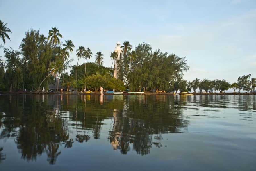 From Papeete: Tahiti Highlights Full-Day Private Tour - Vaihi Waterfalls and Fa’aruma’i Waterfalls: seeing two waterfall styles
