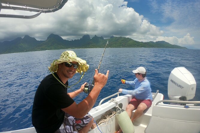 Half-day Big Fishing in Moorea on shared tour - The reel, the fight, and staying comfortable during the action
