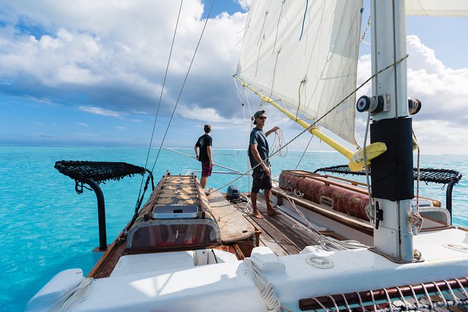 Introduction to sailing and discovering the lagoon - Key points to know before you go