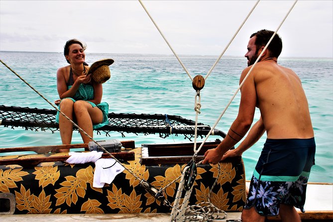Introduction to sailing and discovering the lagoon - Transfers, Group Size, and Practical Logistics That Matter