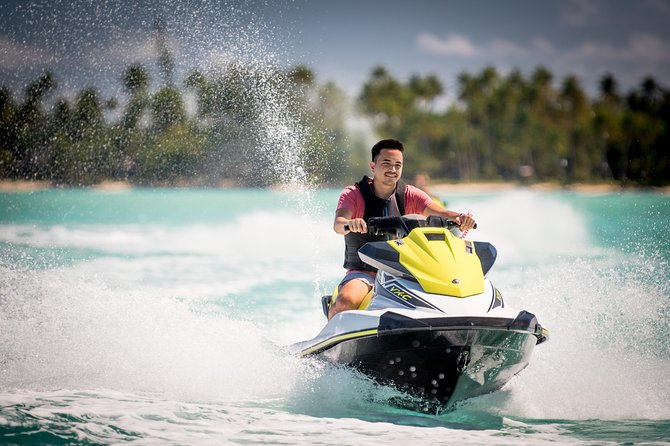 Island jet tour - Getting on the jet skis: comfort, capacity, and real safety flow
