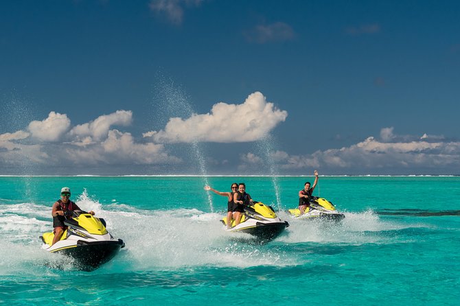 Island jet tour - Driver swap partway through: spreading the fun