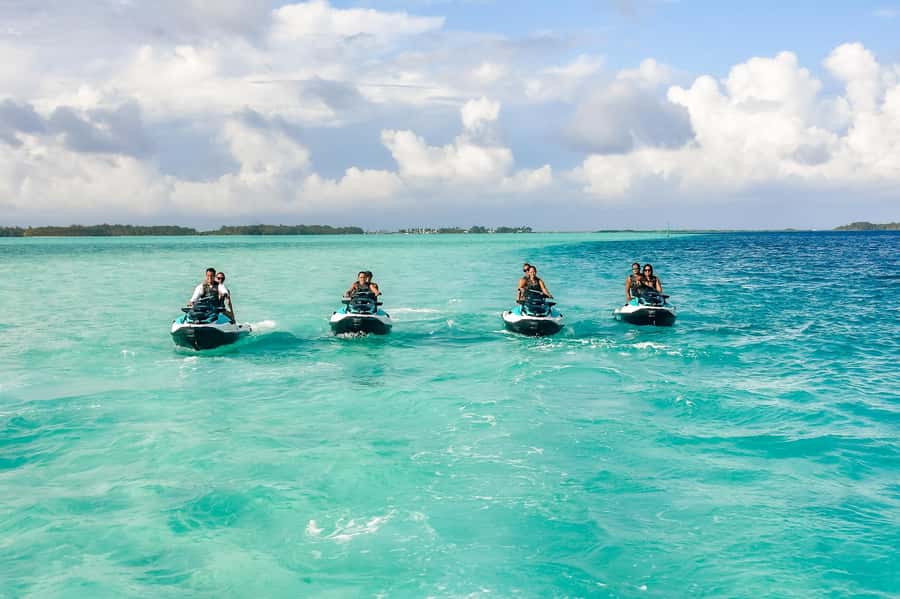 Jet Ski Around Bora Bora - Speed Through Paradise - Motu time and swimming in the lagoon