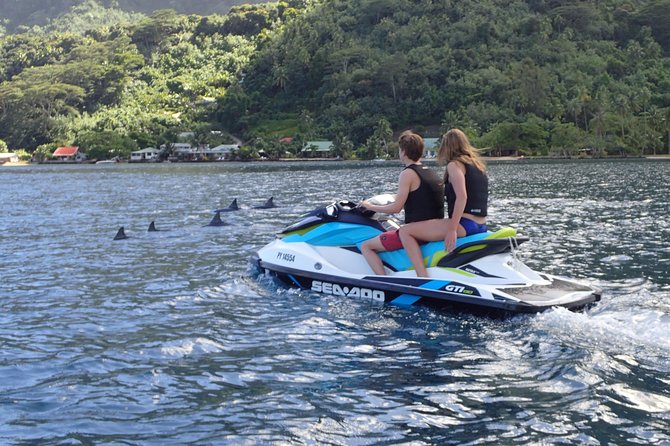 Jet-ski excursion 3 hrs Jet ski excursion to Moorea (single or two-seater) - The stingrays and blacktip sharks swim stop (and how to use the 15 minutes well)