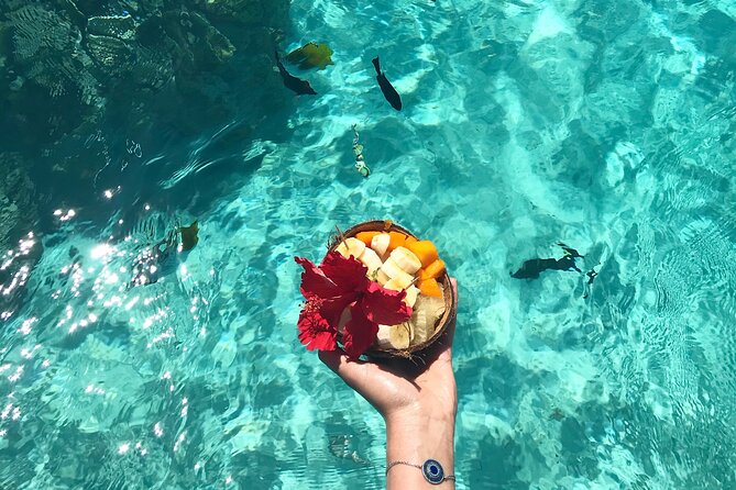 Lagoon and Wildlife Discovery on a Private Boat in Moorea - Fruit platter and fresh juices, right after you swim