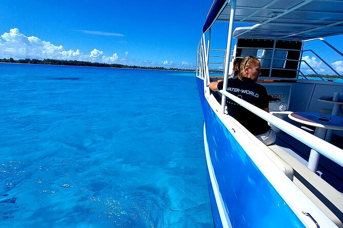 Magical Boat Tour with Underwater Cabin in Bora Bora! - Getting Wet and Staying Comfortable: The Realistic Trade-Offs