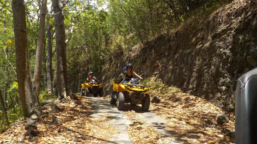 Mo'orea: Guided ATV Nature Tour - Belvedere viewpoint: the bays moment you’re riding for