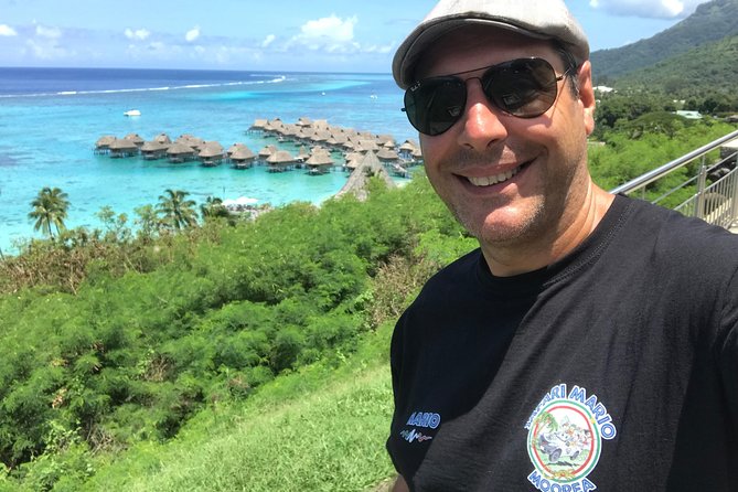 Moorea 4WD Tour Inc. Belvedere, Pineapple Farm, Magic Mountain... - Cook’s Bay, Opunohu Bay, and the island’s two-tone character