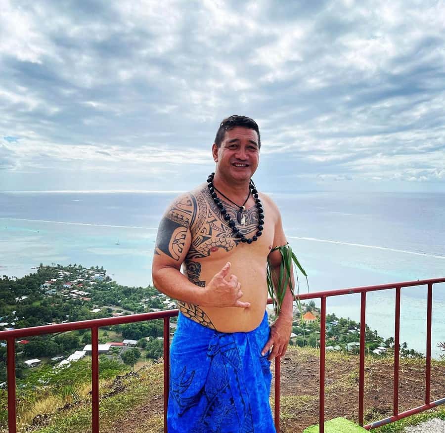 Moorea Cruise Ships 4x4, Belvedere Magic mount PRIVATE Tours - Cruise pickup and the rhythm of a 4-hour half-day
