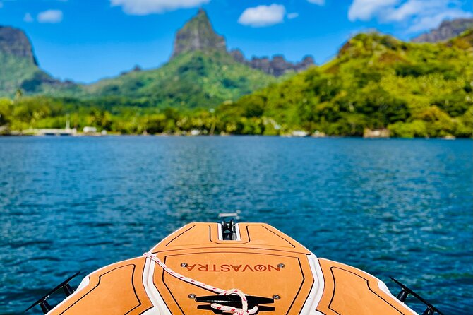 Moorea: Private 4-Hour High-End Boat Excursion - Private 4-hour Moorea sailing: the value of a custom route