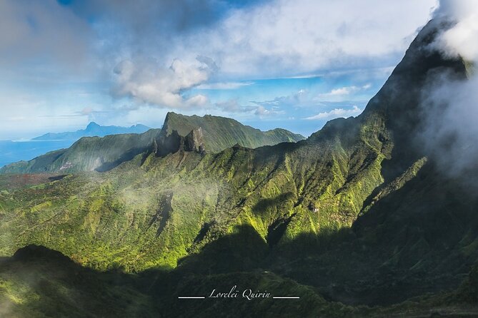 Moorea: Private 4-Hour High-End Boat Excursion - Snorkeling in Moorea’s lagoon: rays, black-tipped sharks, and good guidance