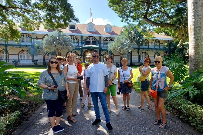 Papeete City Tour, 3hours (on Tahiti) - Cathedral area, wetlands, and the choice to walk or ride