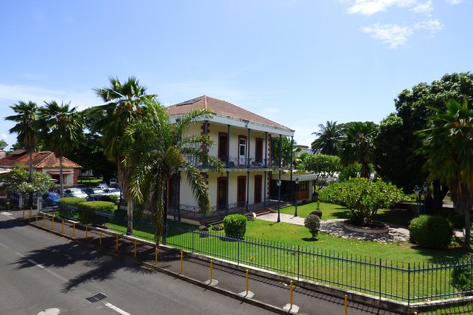 Papeete Food & City Tour - Ending at the municipal market area, with a final food-friendly vibe