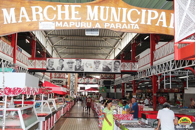 Papeete Market Place - Private format: the underrated value of going with a guide