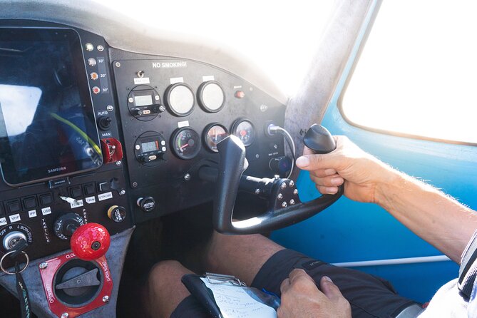 Private 30-minute flight downwind of Huahine - Who This Flight Suits Best (And Who Might Skip It)