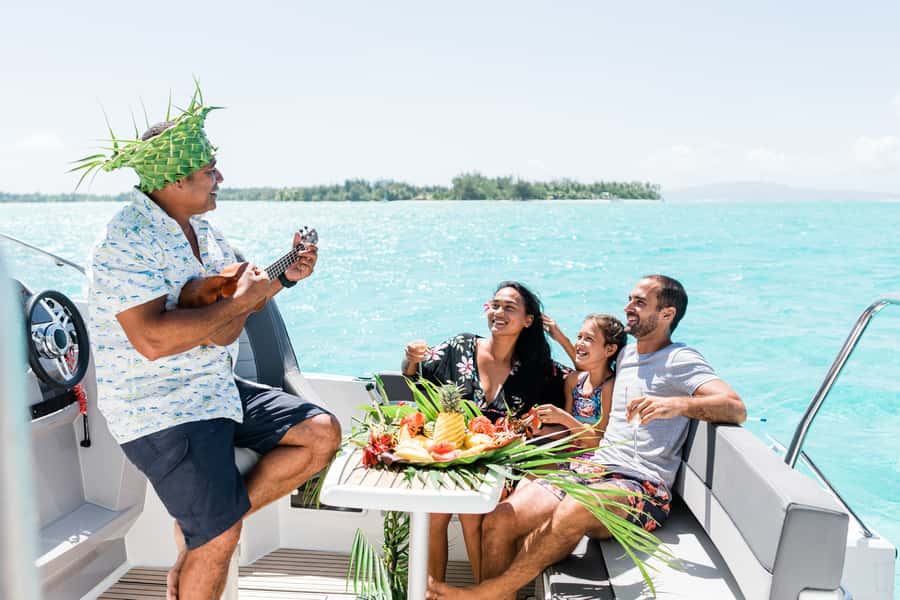 Private Bora Bora Lagoon Snorkel Cruise with BBQ Picnic - Chasing rays, including mantas and eagle rays