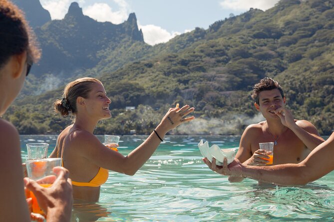 Private Discovery of the Marine Fauna of Moorea - Lagoon break with cocktail and fresh seasonal fruit
