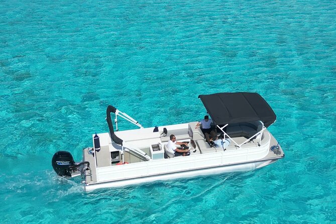Private Lagoon Tour on a Prestigious Pontoon Boat in Bora Bora - Mount Otemanu Panoramic Views on the Cruise Between Stops