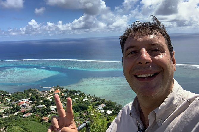 Private Morning Moorea 4WD Tour with Champagne - Distillery stop: rum and juice tastings, then Champagne toast