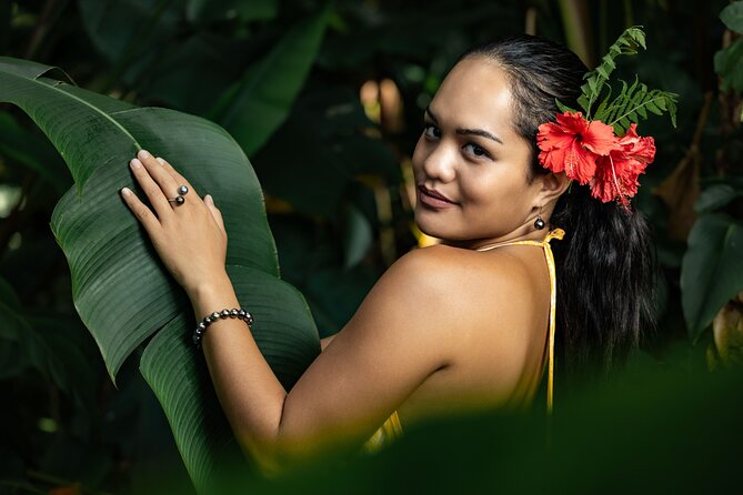 Private Photo Session on The Island of Moorea - Why these details matter for honeymoon and wedding moments