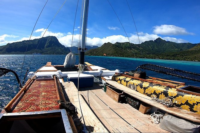 Private sailing adventure - A Traditional Vaa Sailing Adventure in Moorea Lagoon