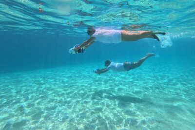 Small group snorkeling (5 people max): wrecks & tropical fishes at 3:30pm