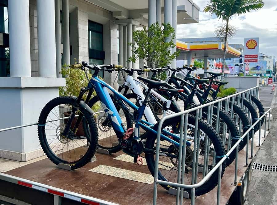 Tahiti E-bike, mtb, vtt Tour with Swimming and Lunch - Why the Titaaviri Valley Ride Feels Like a Real Off-Road Day