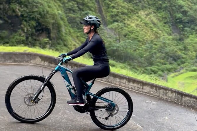 Tahiti excursion adventure circuit MTB MTB E-Bike private valley - Why this e-MTB adventure is a smart value in Tahiti