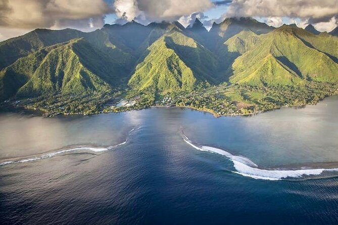 Tahiti: Full Day Tour with Taxi Boat (Teahupoo. OJ 2024) - Teahupo’o by taxi boat: the reef surfing view that turns heads