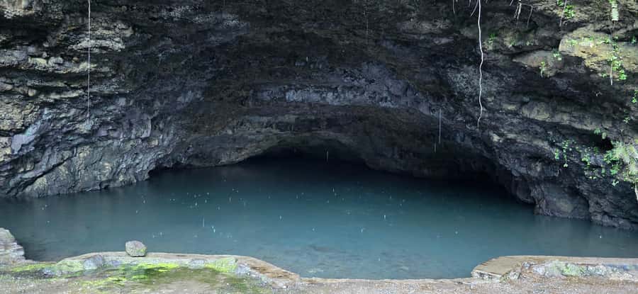 Tahiti: Private Half Day Culture and Nature Highlights Tour - Faarumai Waterfall: the valley of three falls and the photo moment you planned for