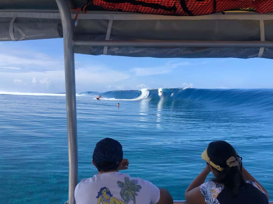 Tahiti: Teahupoo Wave Watching Tour - Your Prime Viewing Spot: Watching the Break From the Safety Channel