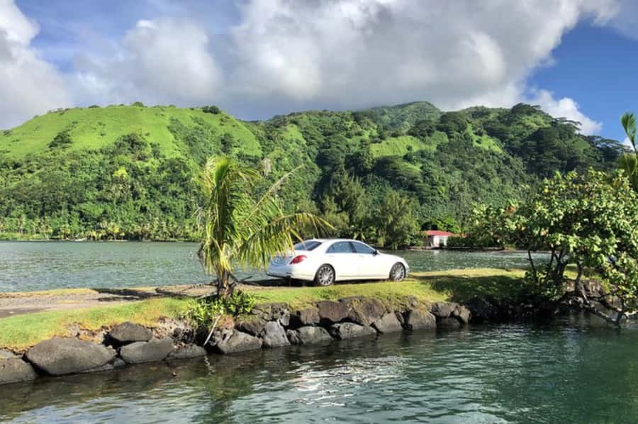 Tahiti : Tour de l’île (Full Day) avec taxi boat (Teahupoo) - A full-day loop that goes from sea air to black sand