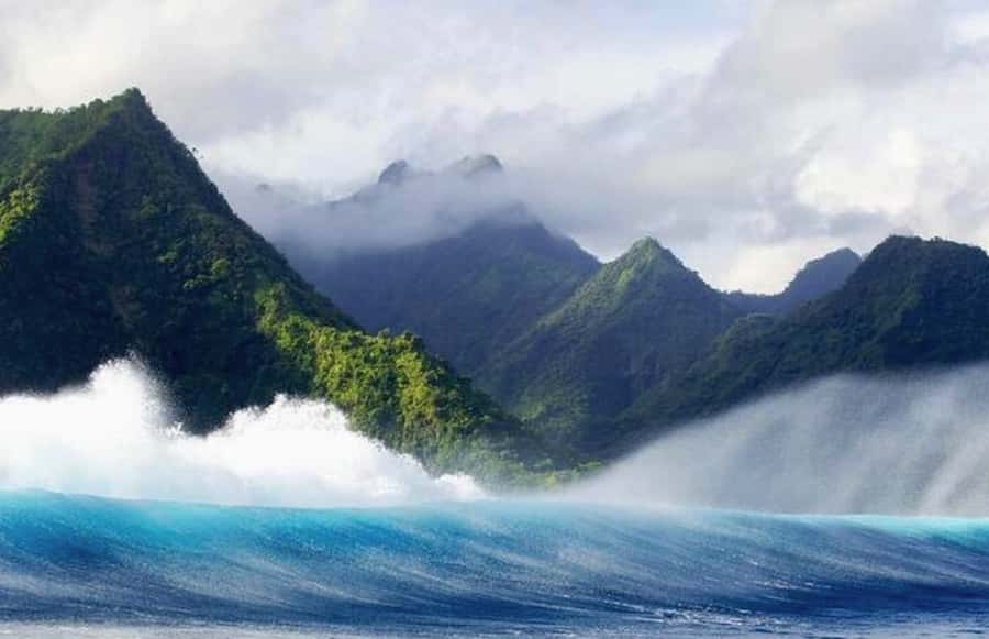 Tahiti : Tour de l’île (Full Day) avec taxi boat (Teahupoo) - Mara’a Caves: walking toward geology, not just scenery