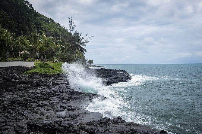 Tahiti: Tour of the East or West Coast (Half Day) - Getting started in Papeete: pickup, air-conditioned comfort, and a realistic pace