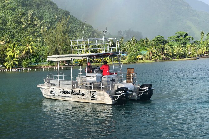 Taxi Boat to Watch the Teahupoo International Surfing Competition - From Teahupoo Marina: where the outing actually starts