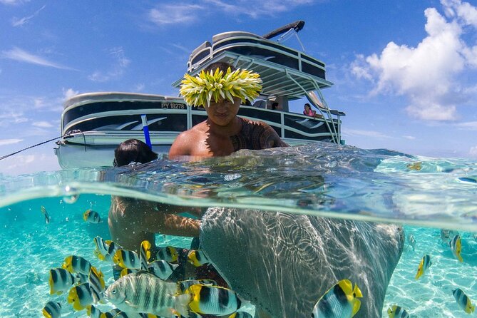 Toa Boat Bora Bora Private Lagoon tour with Lunch on Ambassador Boat - Transfers and the easiest start to your lagoon day