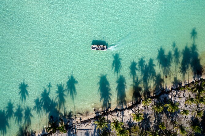 Toa Boat Bora Bora Private Lagoon tour with Lunch On Majestic Pontoon Boat - Practical tips for choosing the right day and getting the most from it