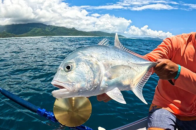 Unique in Raiatea: discover the lagoon, fish, cook, enjoy! - From hook to plate: the motu cook-up and how the meal fits the day