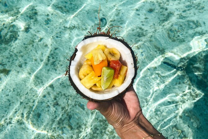 Unique in Raiatea: discover the lagoon, fish, cook, enjoy! - Snorkeling gear, photos, and the small extras that save your day