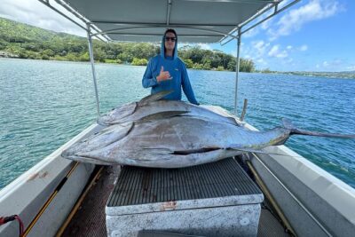 Wholesale Fishing in Poti Marara at Tahiti Teahupoo Peninsula