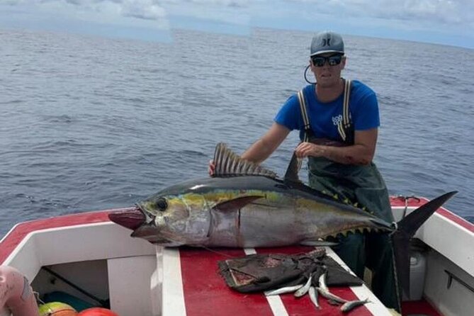 Wholesale Fishing in Poti Marara at Tahiti Teahupoo Peninsula - Weather, Sea State, and the One Thing You Should Plan Around